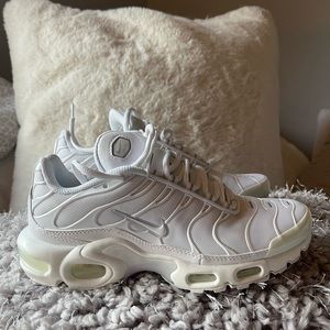 Woman’s Nike Air Max Plus Size 7
